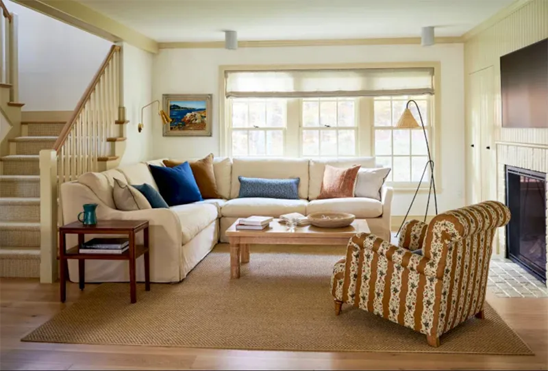 cầu thang nên xây bên trái hay bên phải nhà