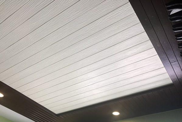 Hình ảnh thực tế thanh ốp trần SCG Smartwood 10x300x0,8cm