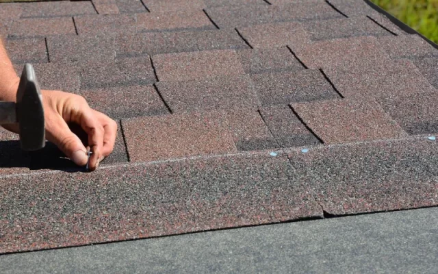 7 BƯỚC THI CÔNG NGÓI BITUM PHỦ ĐÁ CHI TIẾT NHẤT