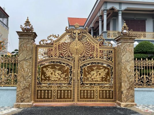 Vật liệu làm cổng nhà đẹp | Cổng nhôm đúc | Vật Liệu Nhà