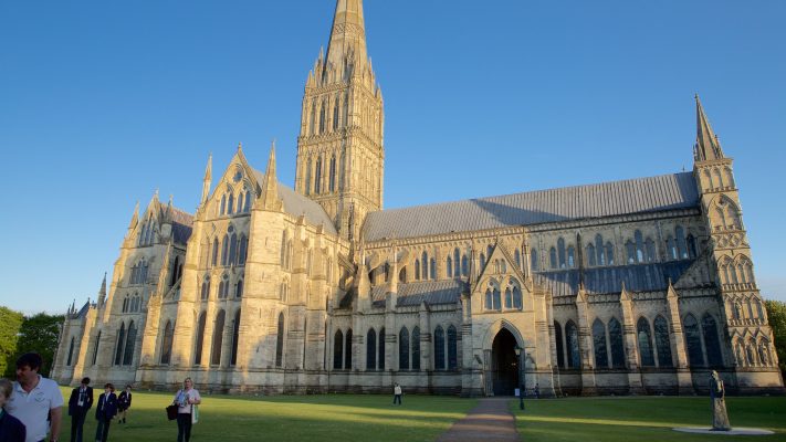 Nhà thờ Salisbury ở Anh kiến trúc gothic 