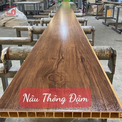 Sàn Nhựa Chịu Lực Màu Gỗ Thông Đậm - Cốt Nâu