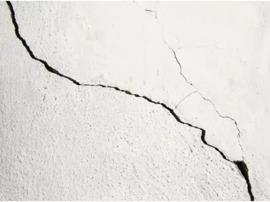 tường nhà mới xây bị nứt dọc​