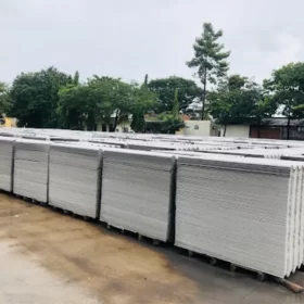 Tấm lợp fibro xi măng có độc không? Có nên sử dụng?